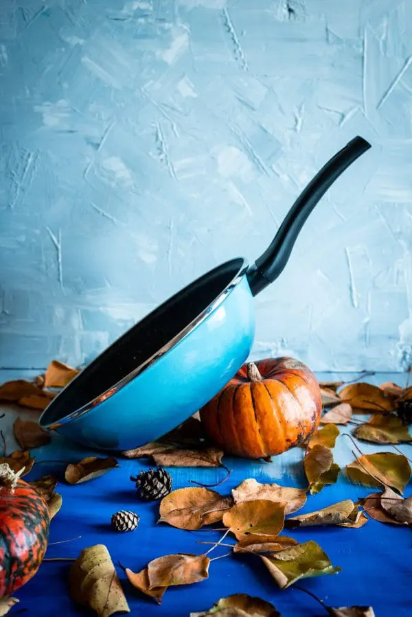 Wok emaliowany 28 cm, niebieski, Granit Induction