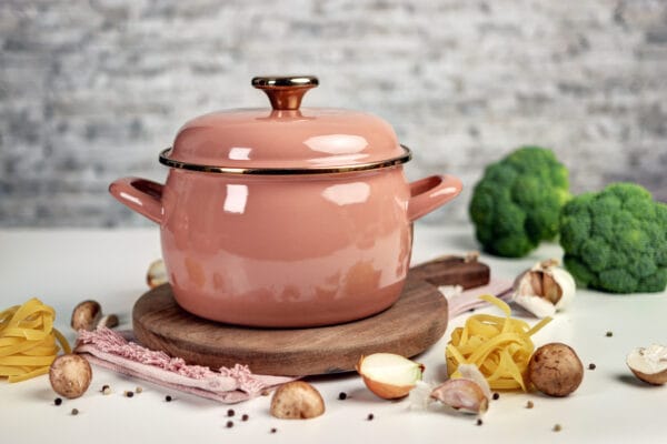 Garnek emaliowany z emaliowaną pokrywką 18 cm, 3,1 l, beżowy, kolekcja Mokka